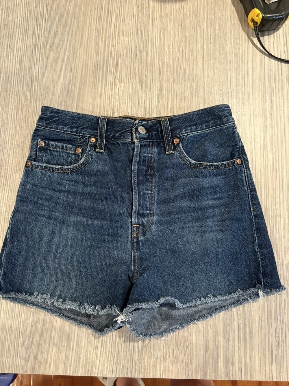 LEVI'S Premium Ribcage Shorts Women 29 Button Fly Cut Off Raw Hem Flex Cotton